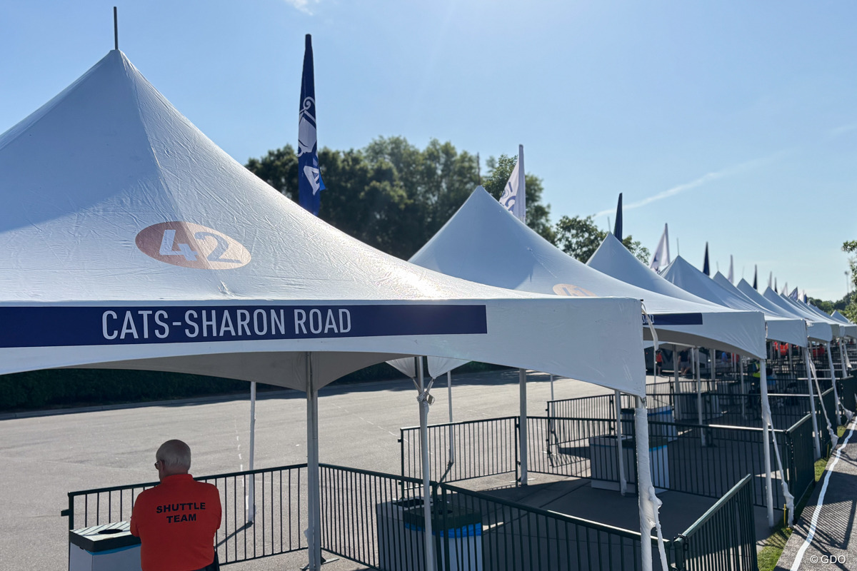 バスの発着所がなんと42も…