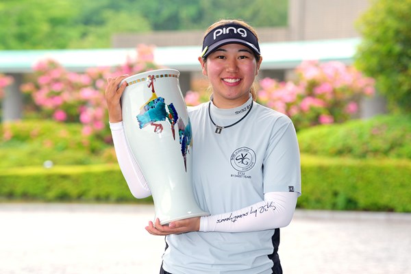 前田羚菜が初優勝をあげた（Yoshimasa Nakano/JLPGA via Getty Images）