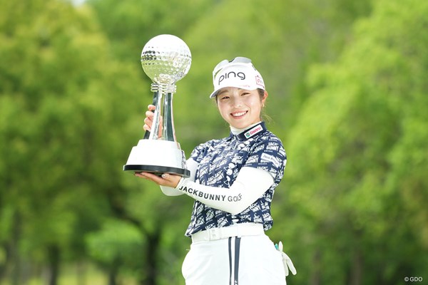 2025年 ブリヂストンレディスオープン 最終日 佐久間朱莉 完全Vでツアー2勝目を手にした佐久間朱莉