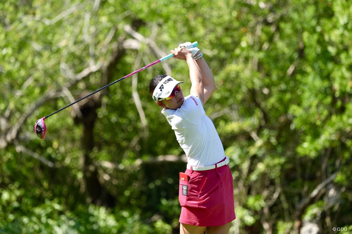 ドライバーはスタート前に1球打っただけ