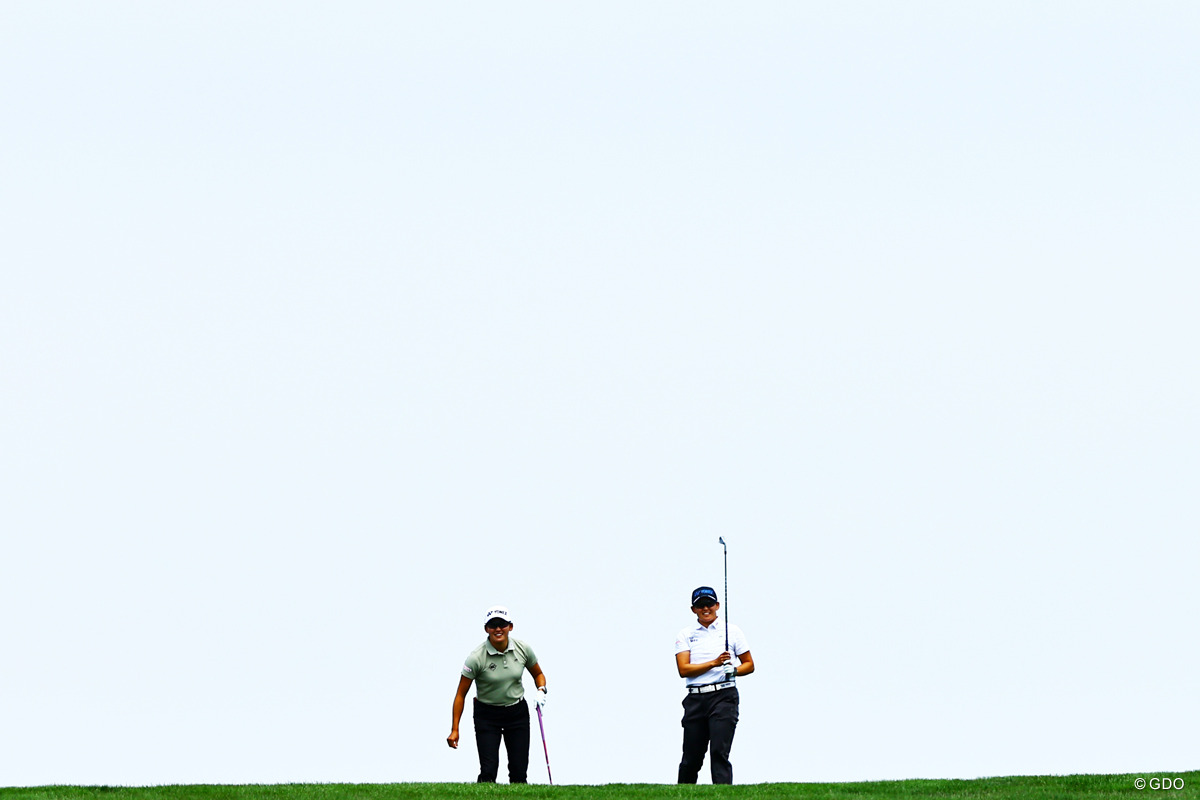 きょうも姉妹で練習ラウンド