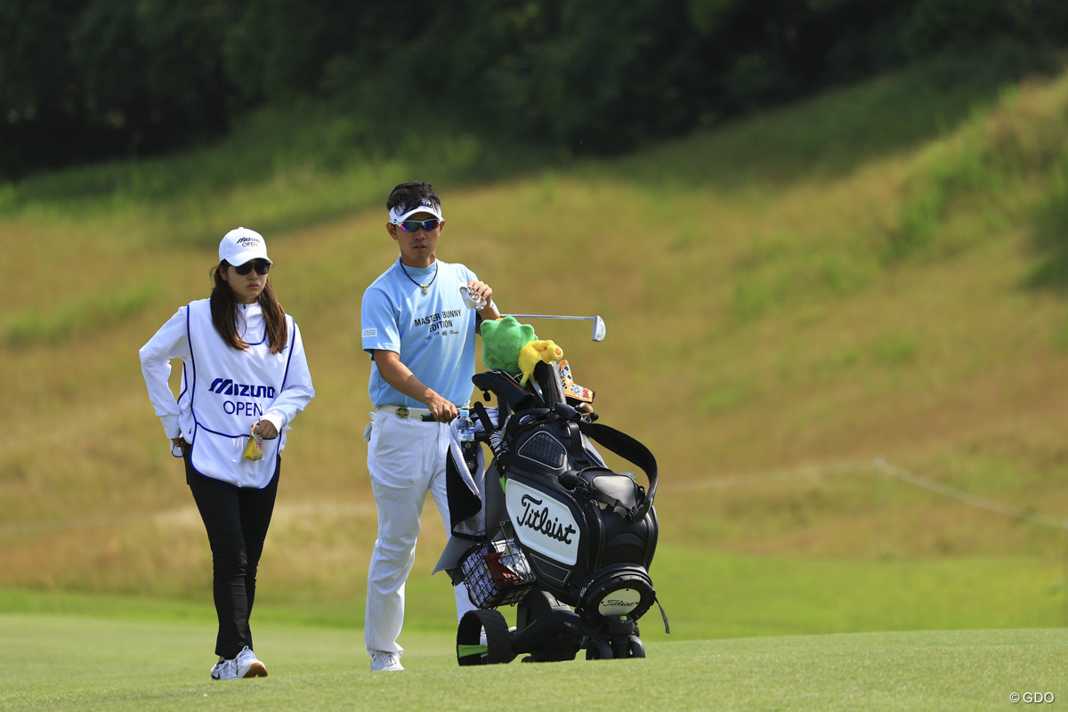 ん、カートを押しているのは？