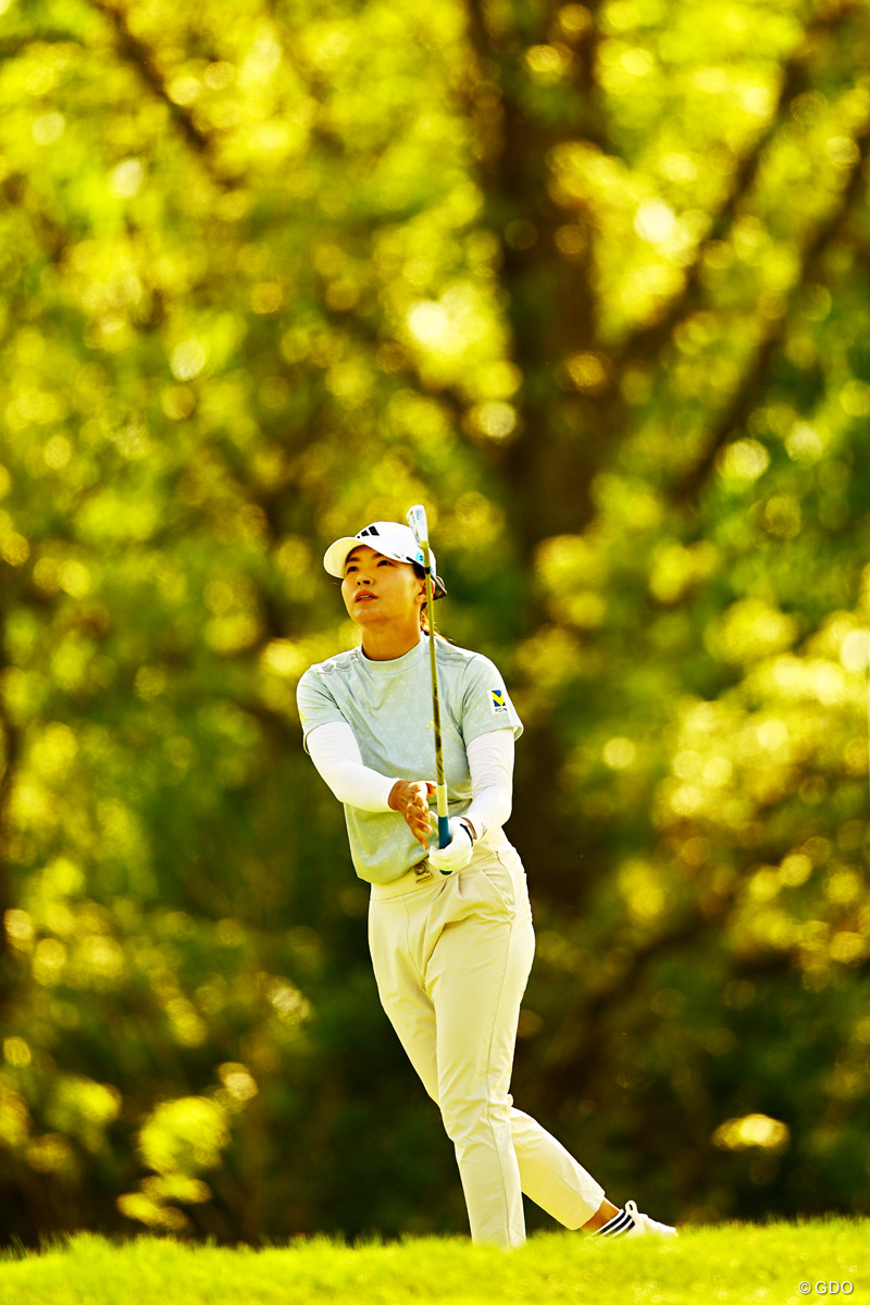 ボールの行方を追う