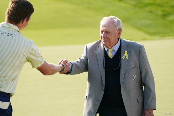 2025年 ザ・メモリアルトーナメント 最終日 ジャック・ニクラス 大会をホストするニクラス。選手時代の勝負カラーは黄色だった