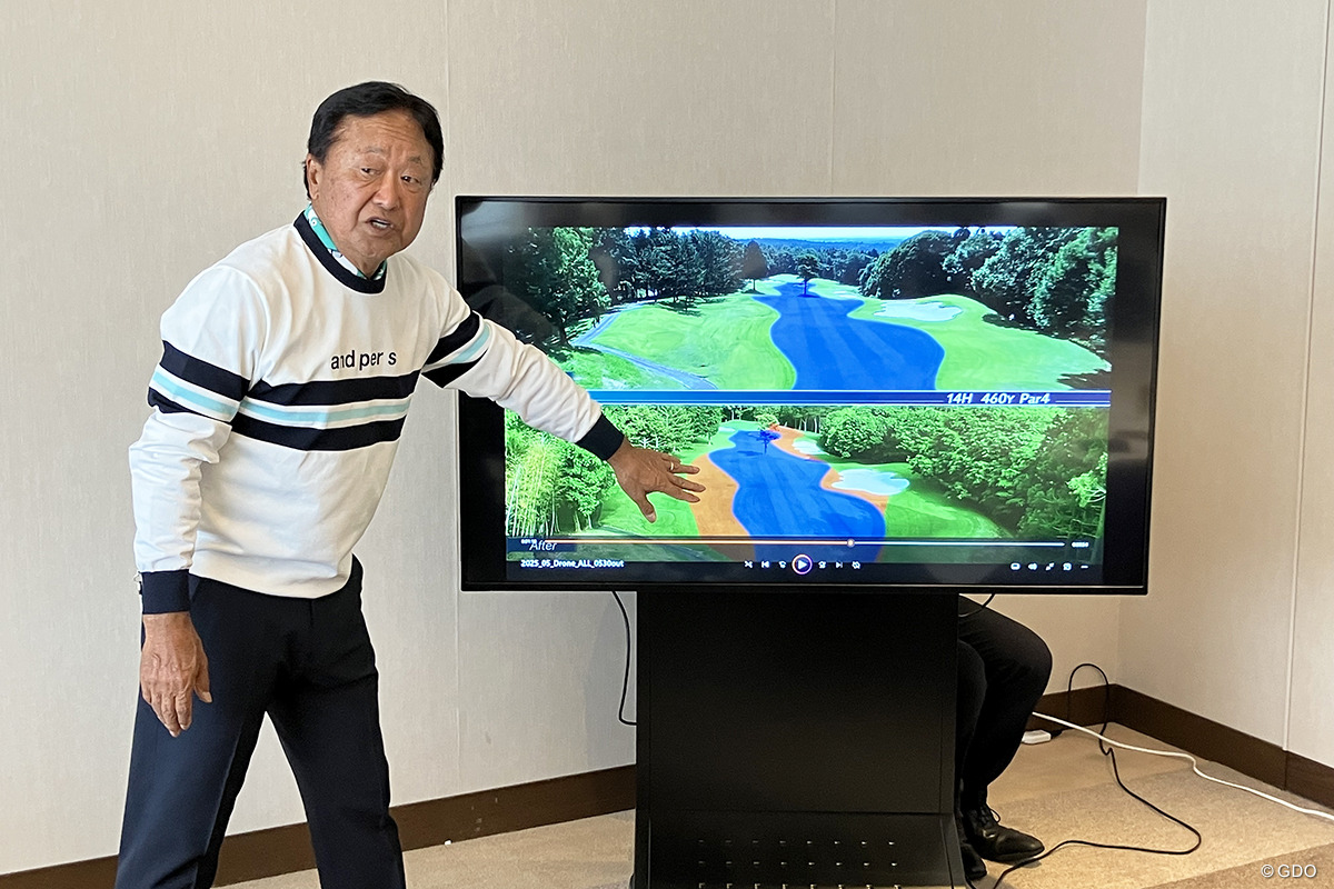 倉本昌弘副会長が宍戸ヒルズCC西コースの改修について説明した