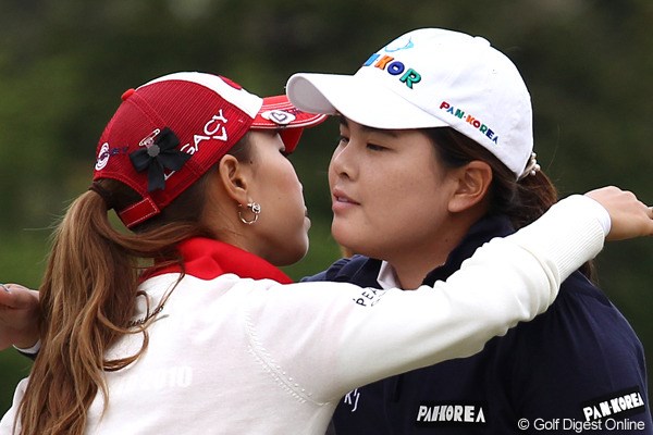 2011年 フジサンケイレディスクラシック 初日 上田桃子＆朴仁妃