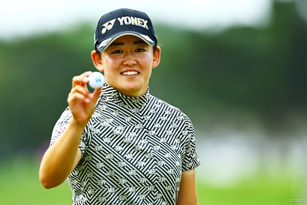 2025年 ショップライトLPGAクラシック 事前 岩井明愛 うーん、ボールのマークなんて書いてあるんだろう？