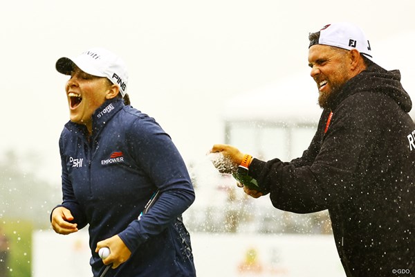2025年 ショップライトLPGAクラシック 最終日 ジェニファー・カップチョ シャンパンファイト