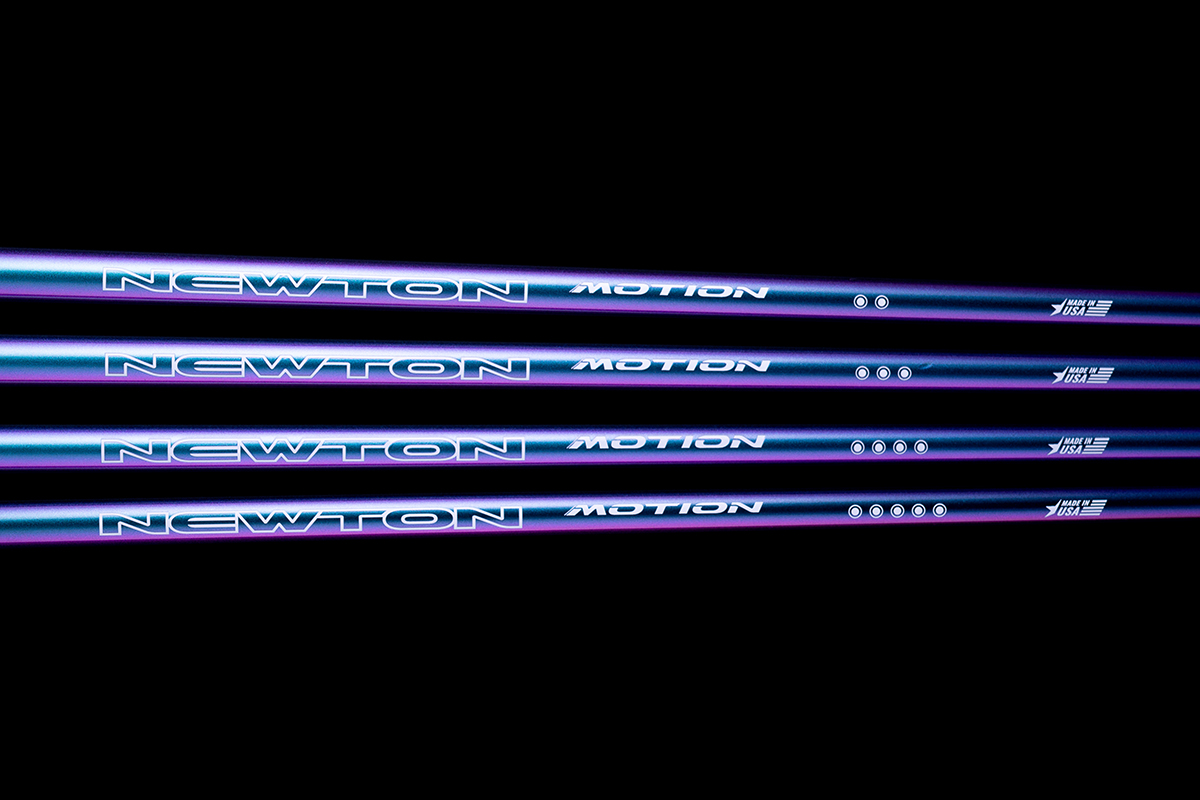 米シニアでドッと流行る“クセなし設計” 中から先端が滑らかにしなる