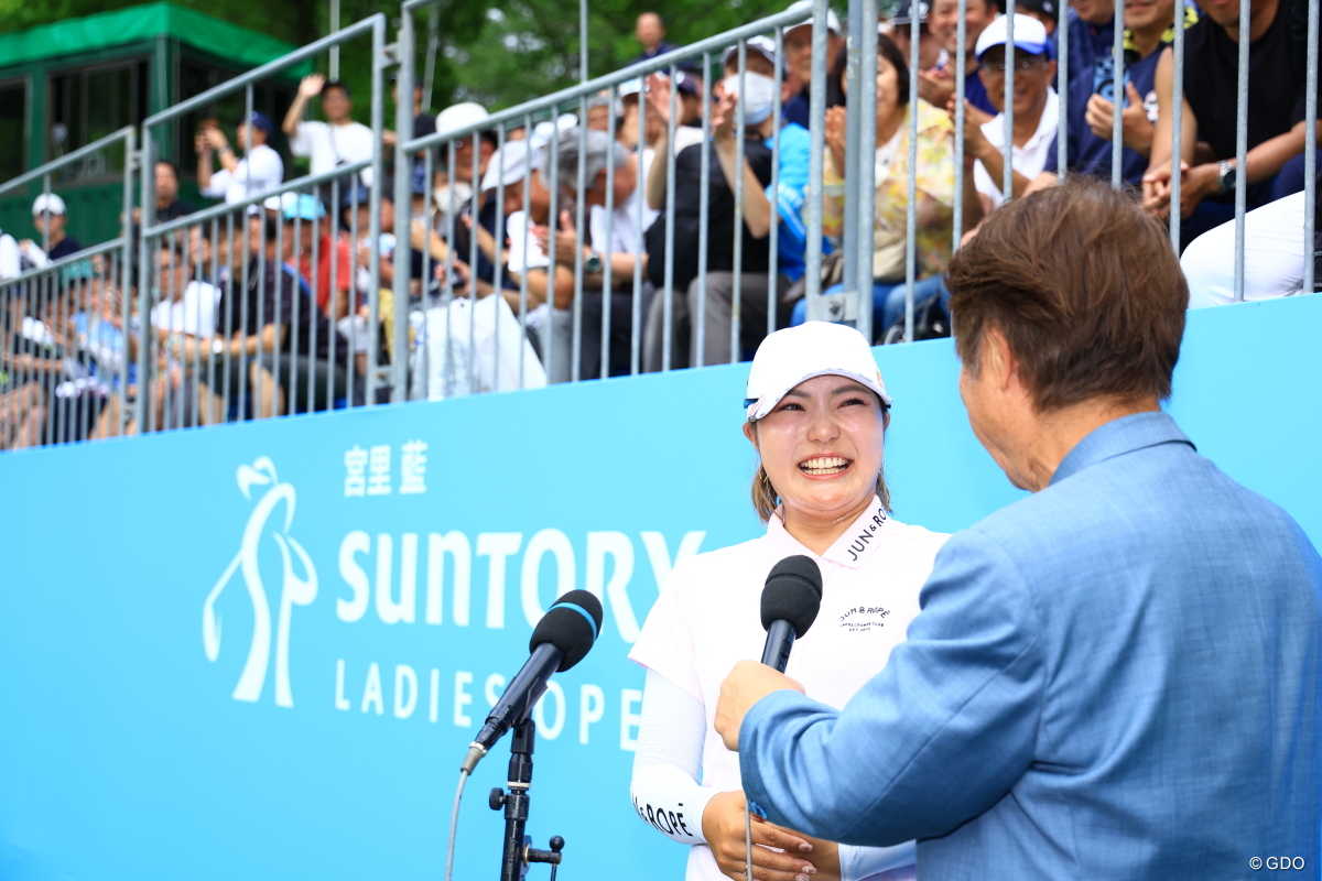 優勝インタビュー
