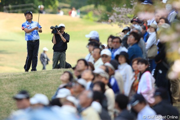 2011年 中日クラウンズ 2日目 片山晋呉 18番セカンド