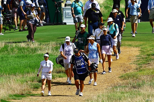 2025年 KPMG全米女子プロゴルフ選手権 4日目 山下美夢有 大きなトンプソンとコルダの前を行く