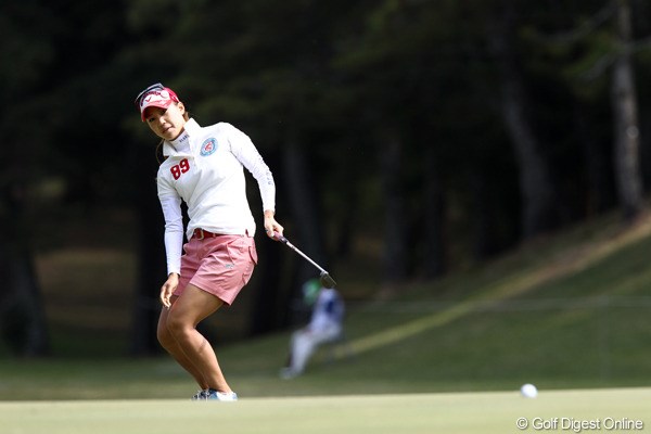 2011年 サイバーエージェントレディスゴルフトーナメント 2日目 上田桃子