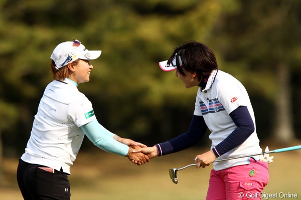 2011年 サイバーエージェントレディスゴルフトーナメント 2日目 馬場ゆかり＆茂木宏美