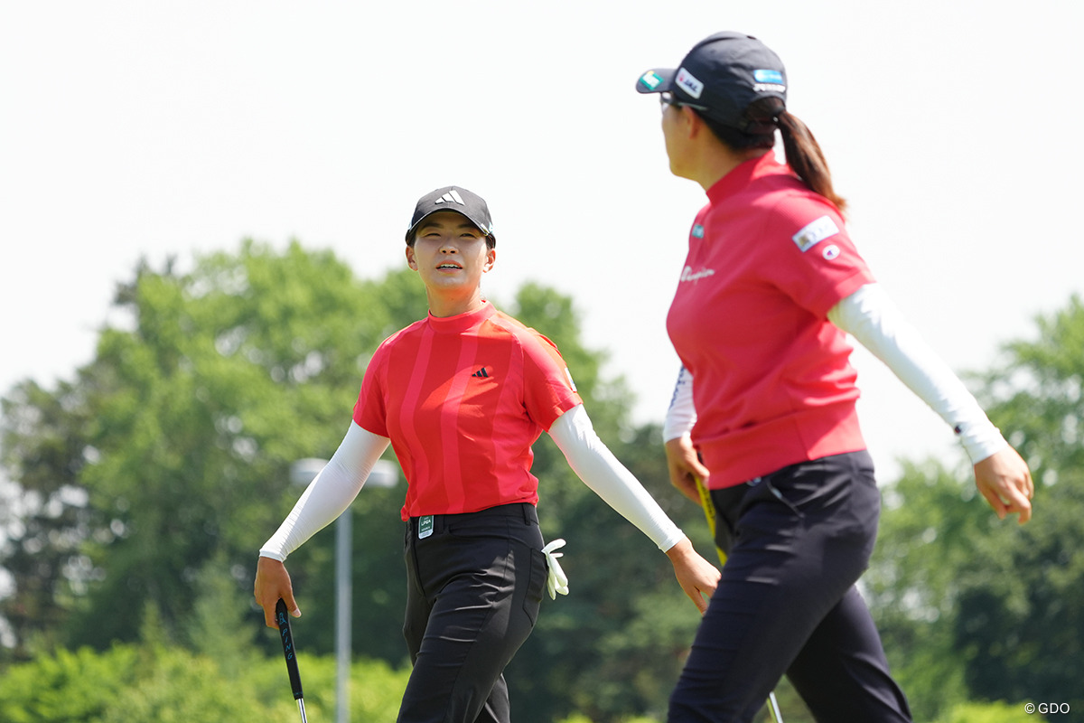 選ぶなら 画像詳細 2025年 ダウ選手権 初日 渋野日向子 勝みなみ チャンス レディースウェア