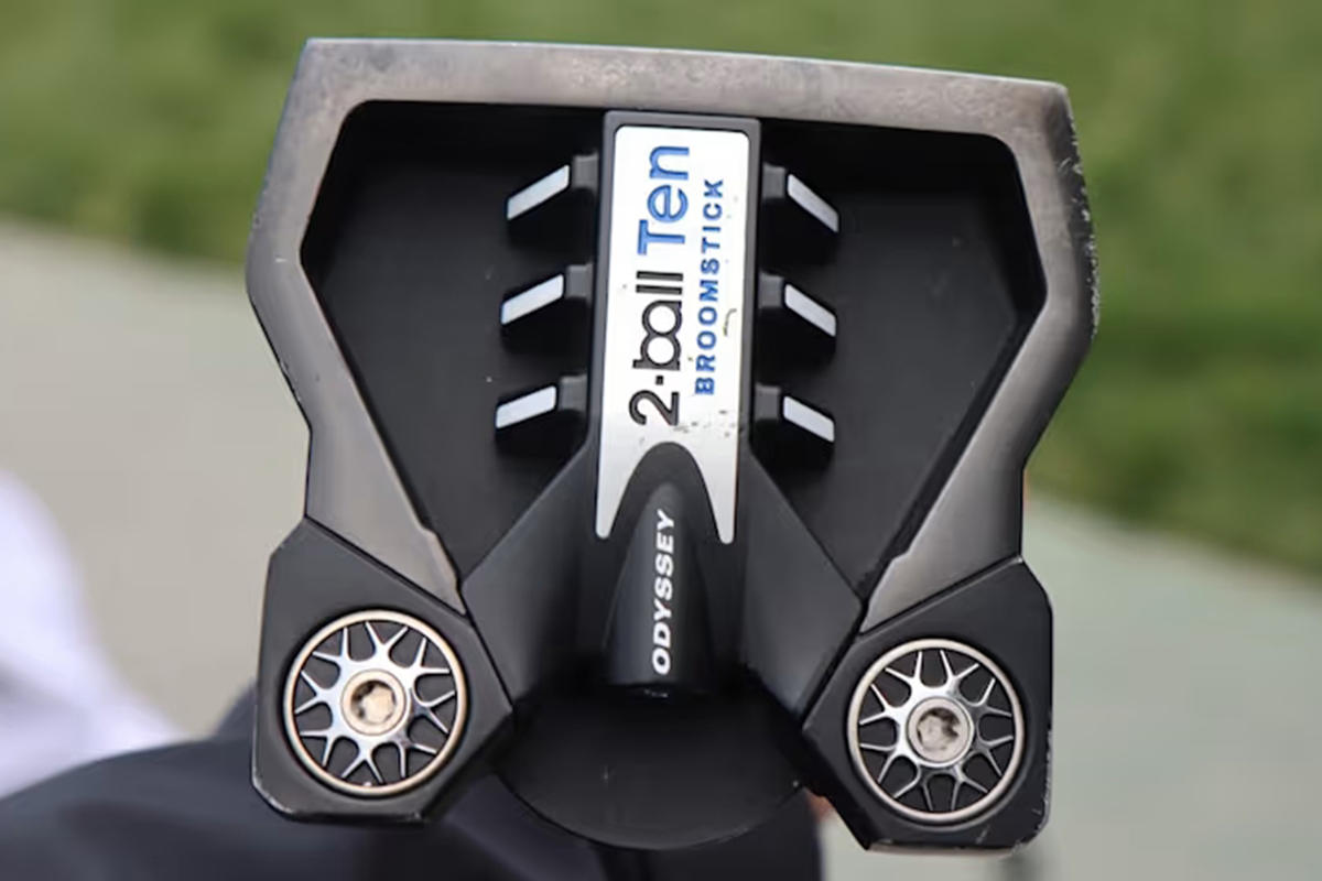 3年前からの相棒だった「 2-BALL TEN ブルームスティックパター」(GolfWRX)