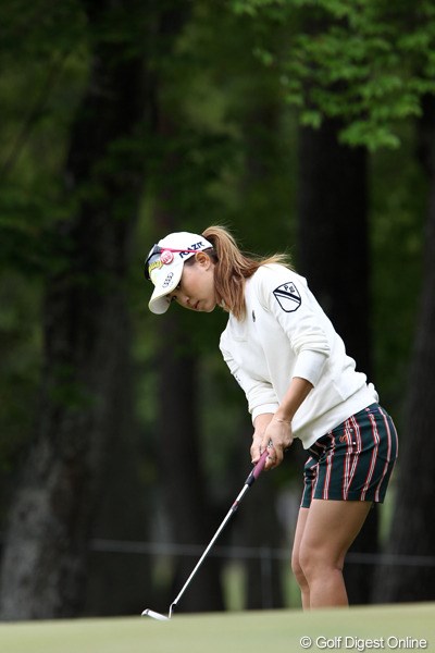 2011年 サイバーエージェントレディスゴルフトーナメント 最終日 上田桃子 今季米ツアーで活躍したパターを用い単独6位に食い込んだ上田桃子