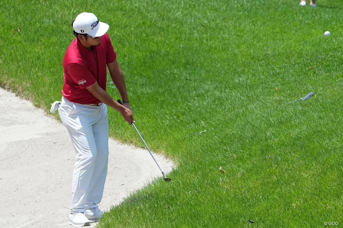 難しい傾斜からアプローチ