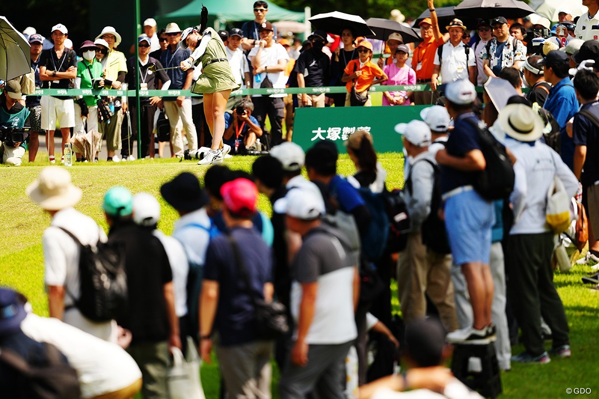 多くのファンが優勝争いを見守った