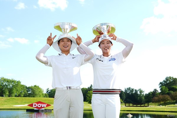 2025年 ダウ選手権 最終日 イ・ソミ イム・ジンヒ イ・ソミ（左）とイム・ジンヒが初優勝