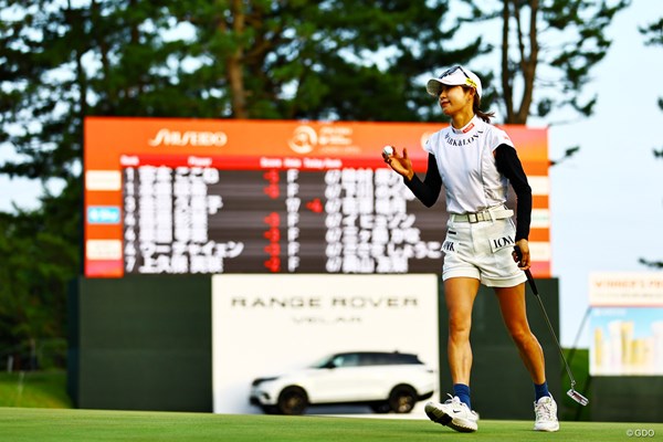 金田久美子が今季初のアンダーパー発進