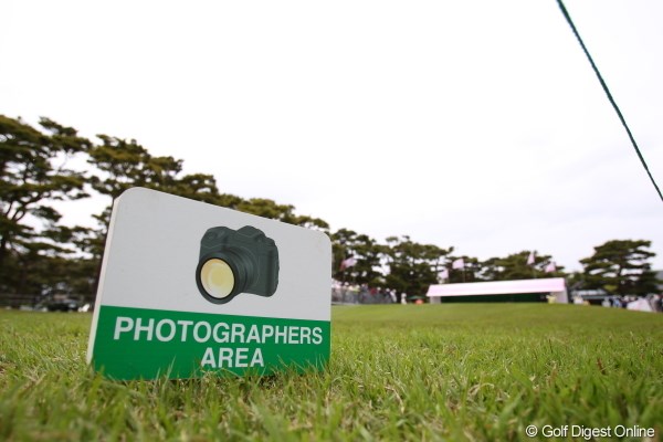 2011年 ワールドレディスチャンピオンシップサロンパスカップ 初日 カメラマンエリア標識 イラスト付き、初めてみました。