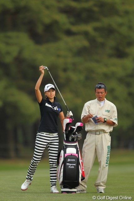 木戸愛が5位タイ 清水キャディとのタッグで上位を目指す 国内女子ツアー Lpga Gdo ゴルフダイジェスト オンライン