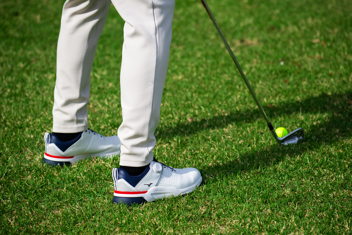 幅広さんも甲高さんも「いいね！」 ミズノ「ハザードエナジー