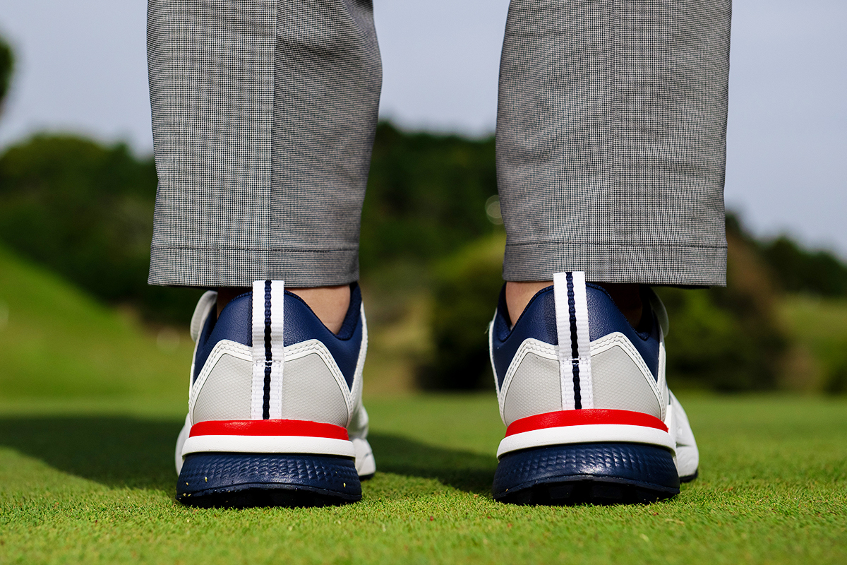 幅広さんも甲高さんも「いいね！」 ミズノ「ハザードエナジー BOA