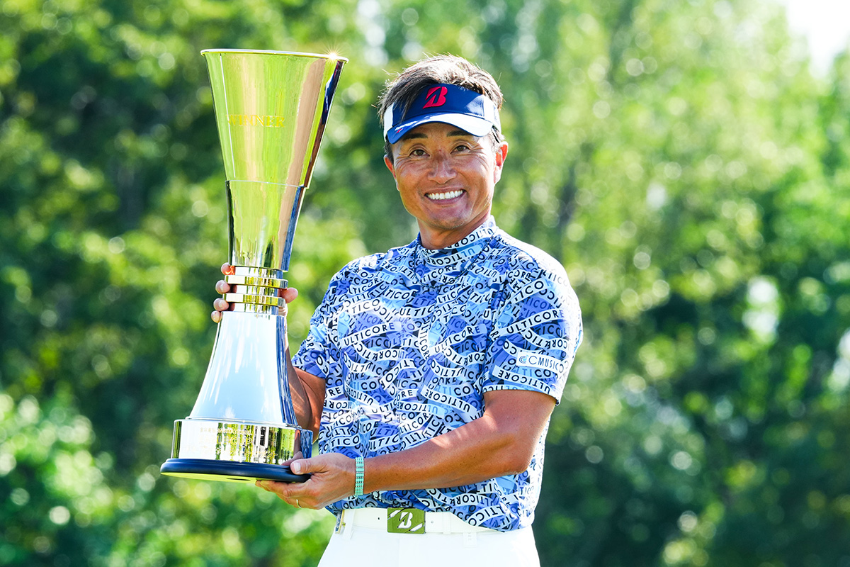 連覇がかかる宮本勝昌（提供：日本プロゴルフ協会）