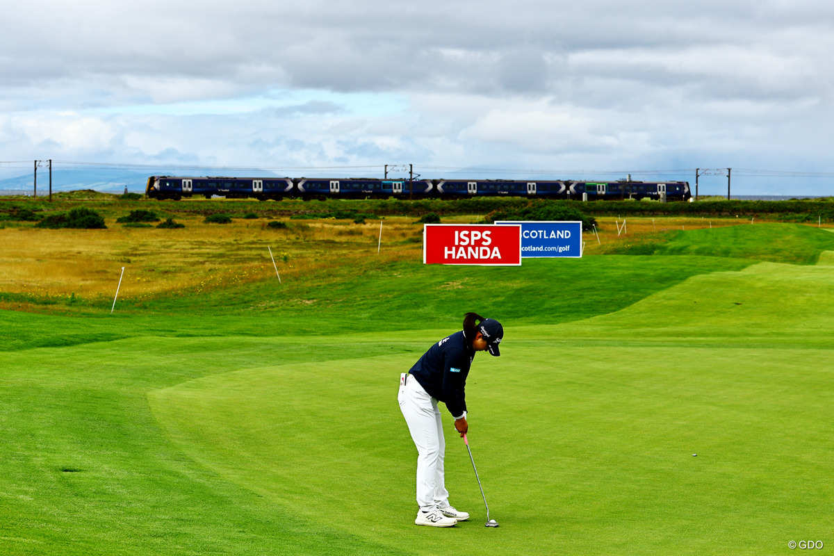 この日は10番から9ホールをプレー