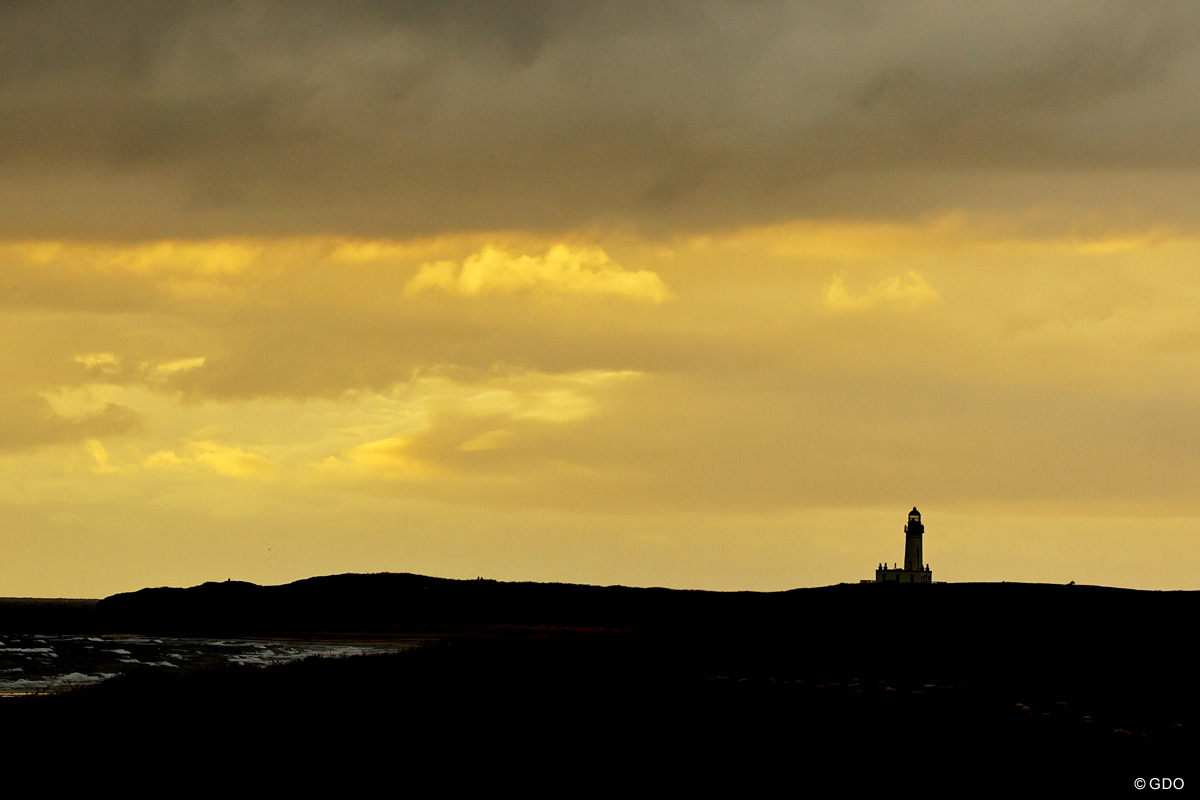 なんとか撮れたシンボルの灯台