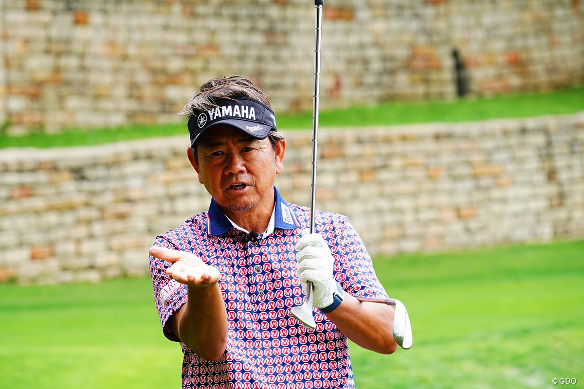 左足上がりは傾斜なり？逆らう？【藤田寛之アプローチのレシピ#3／左足上がり14yd】