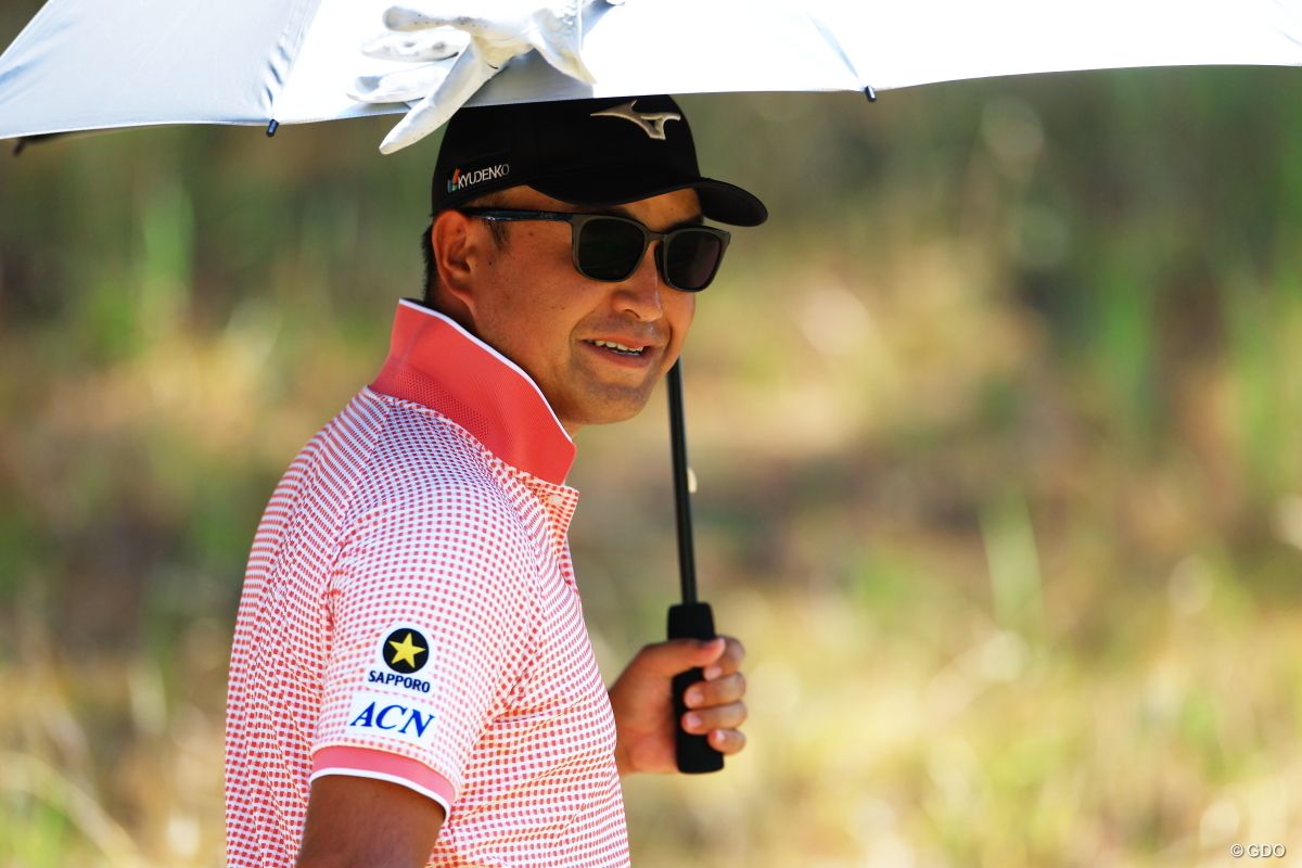 傘にグローブのってまっせ 2025年 リシャール・ミル チャリティトーナメント 2日目 時松源蔵