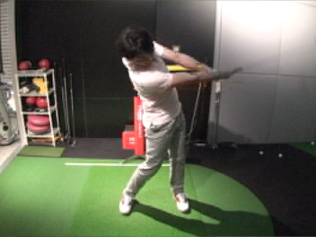 リストをほとんど使ってません 一体どうして スイングはキレイなのに飛ばないの サイエンスフィット Gdo ゴルフレッスン 練習
