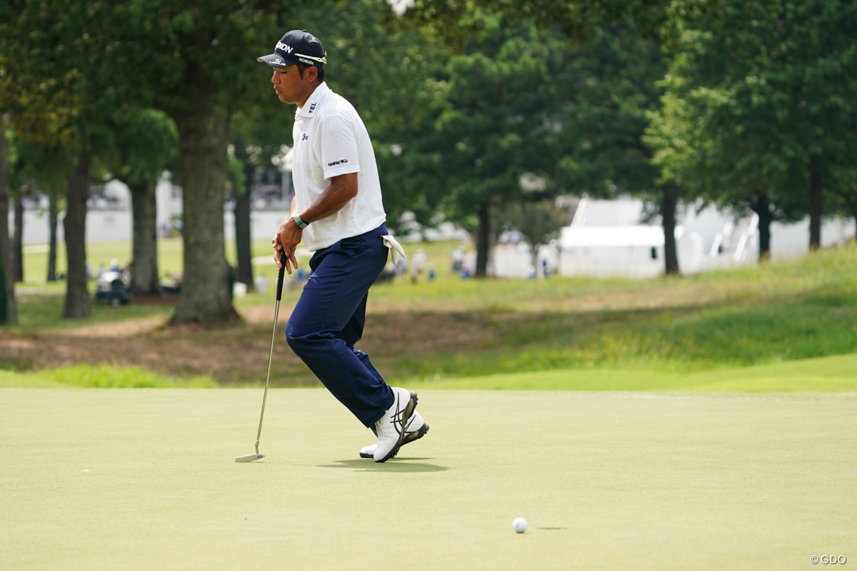 惜しいパットも