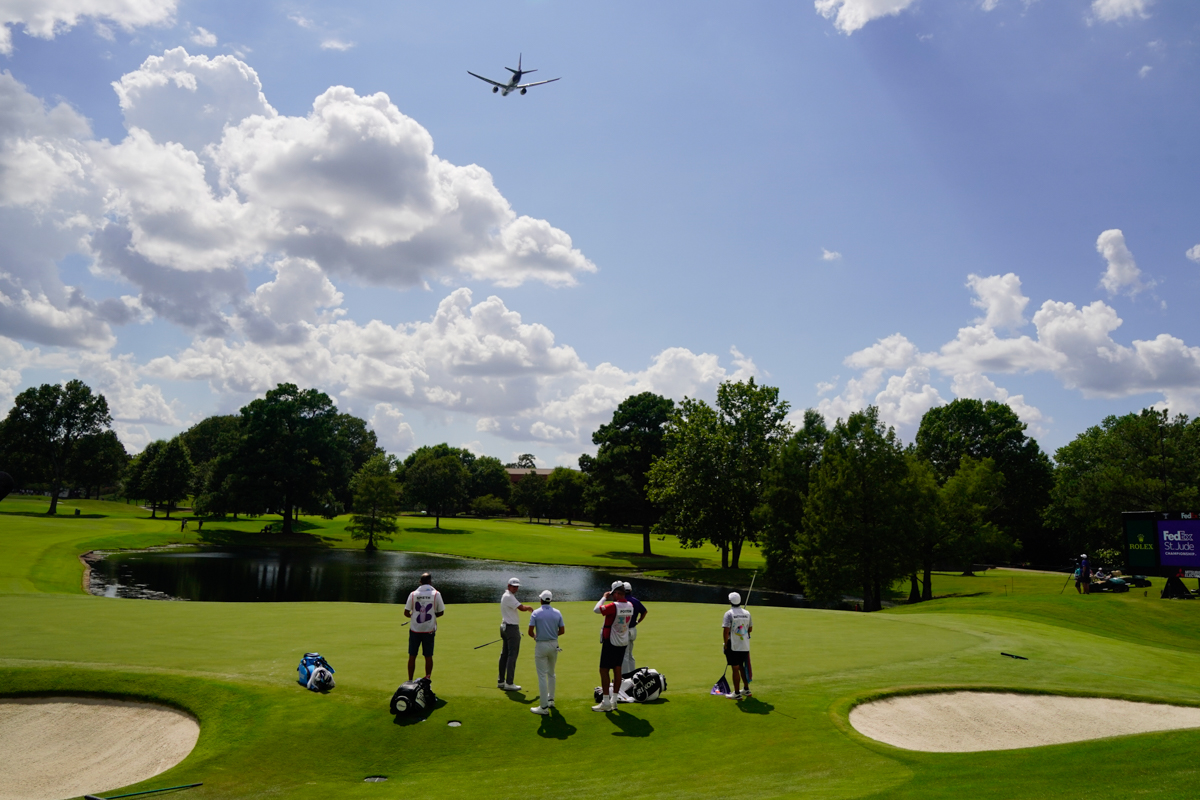 たった3分間の中断のナゼ 物流王をしのぶフライオーバー 【PGA