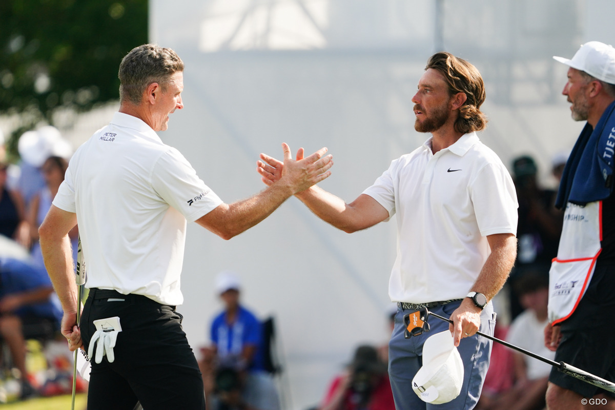 ジャスティン・ローズ（左）らとのプレーオフにも進出ならず