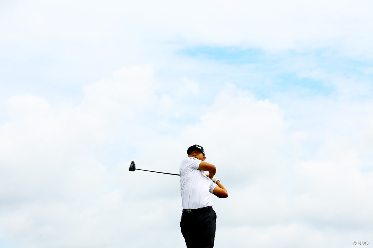 父・健一さんを亡くし、心に大きな穴が空いていた