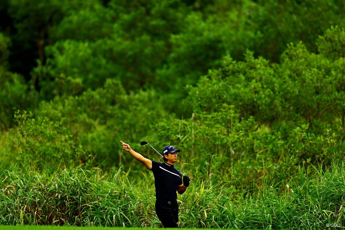 こういうポーズが多かったが…