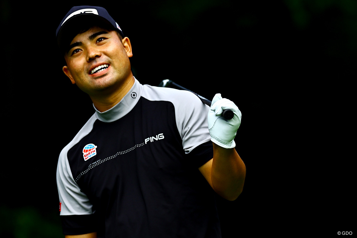 2位タイで週末へ