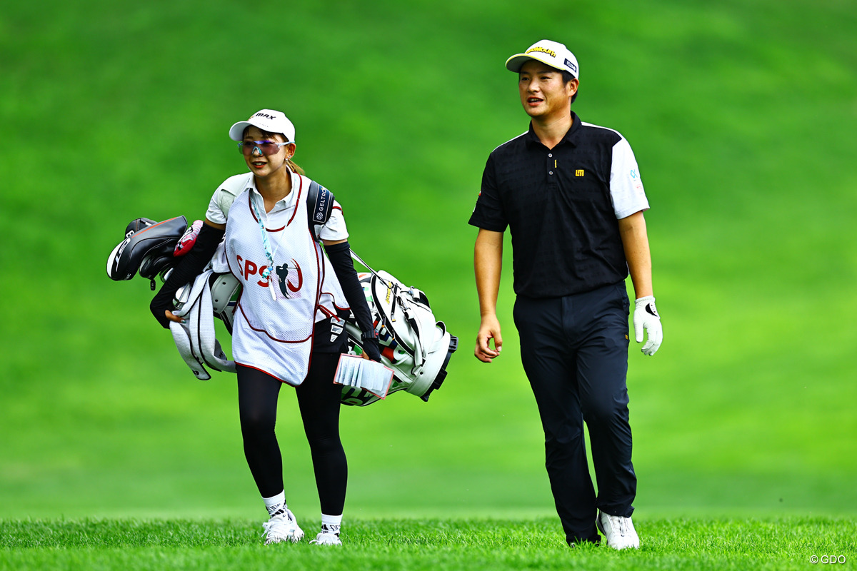 この日から帯同キャディをお願いした