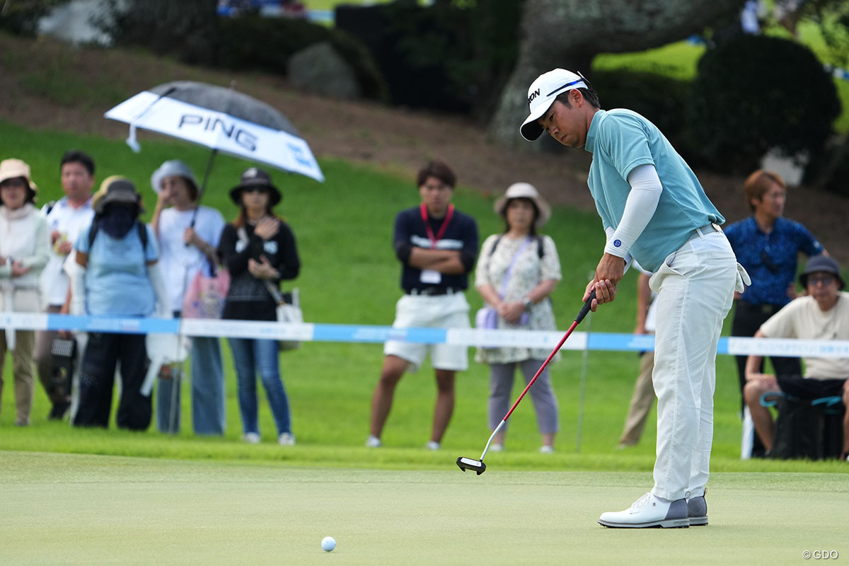 暑くても日差しが強いのでロングパンツです