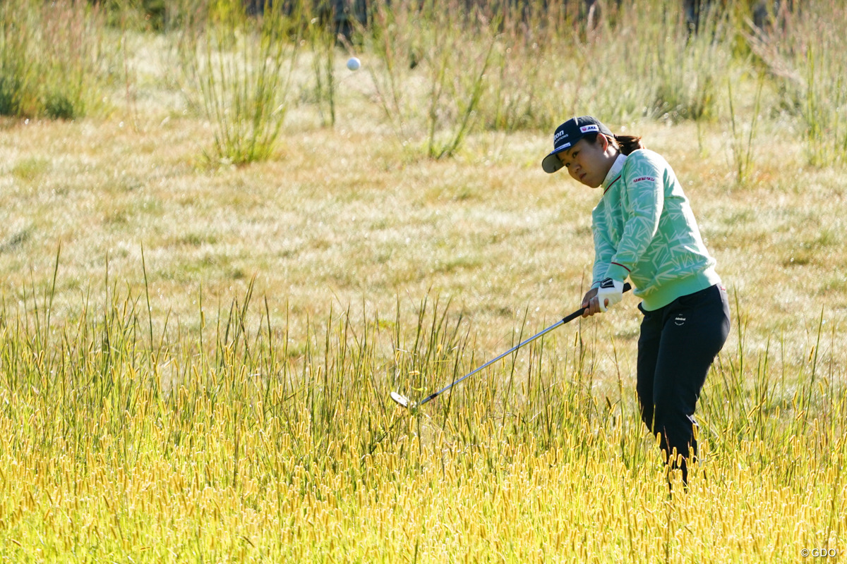 悔しいオーバーパーでの滑り出し