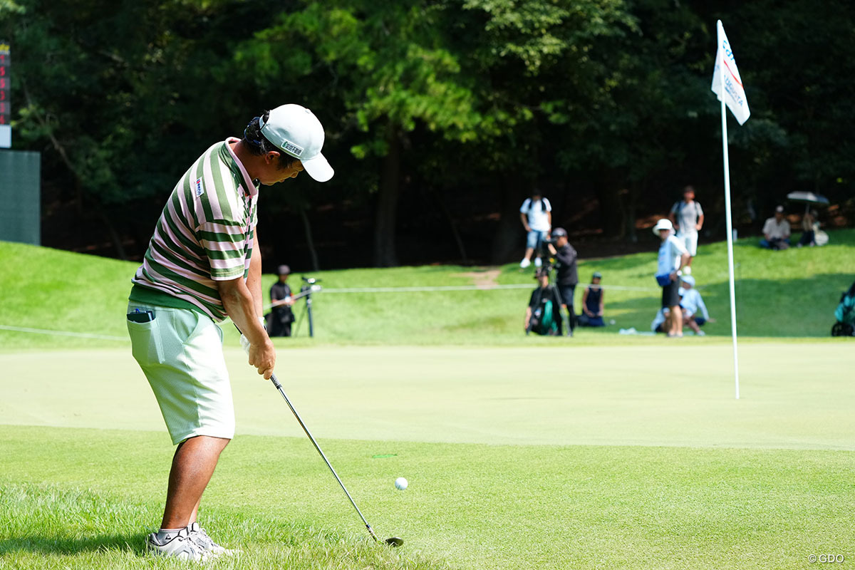 アプローチからピンを狙う 2025年 Sansan KBCオーガスタゴルフトーナメント 3日目 市原弘大