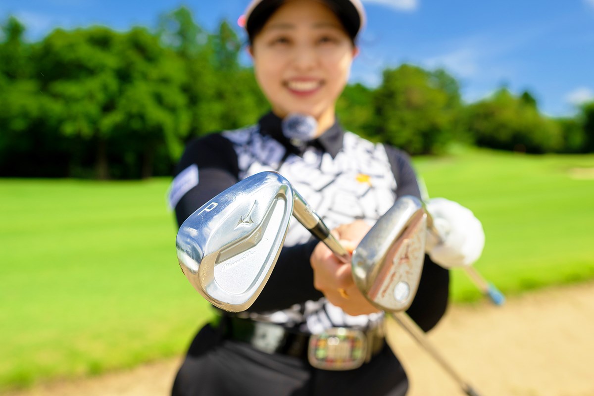 フェアウェイバンカーから確実に乗せる方法 気にしてた？「右足」の埋め方 幡野夏生