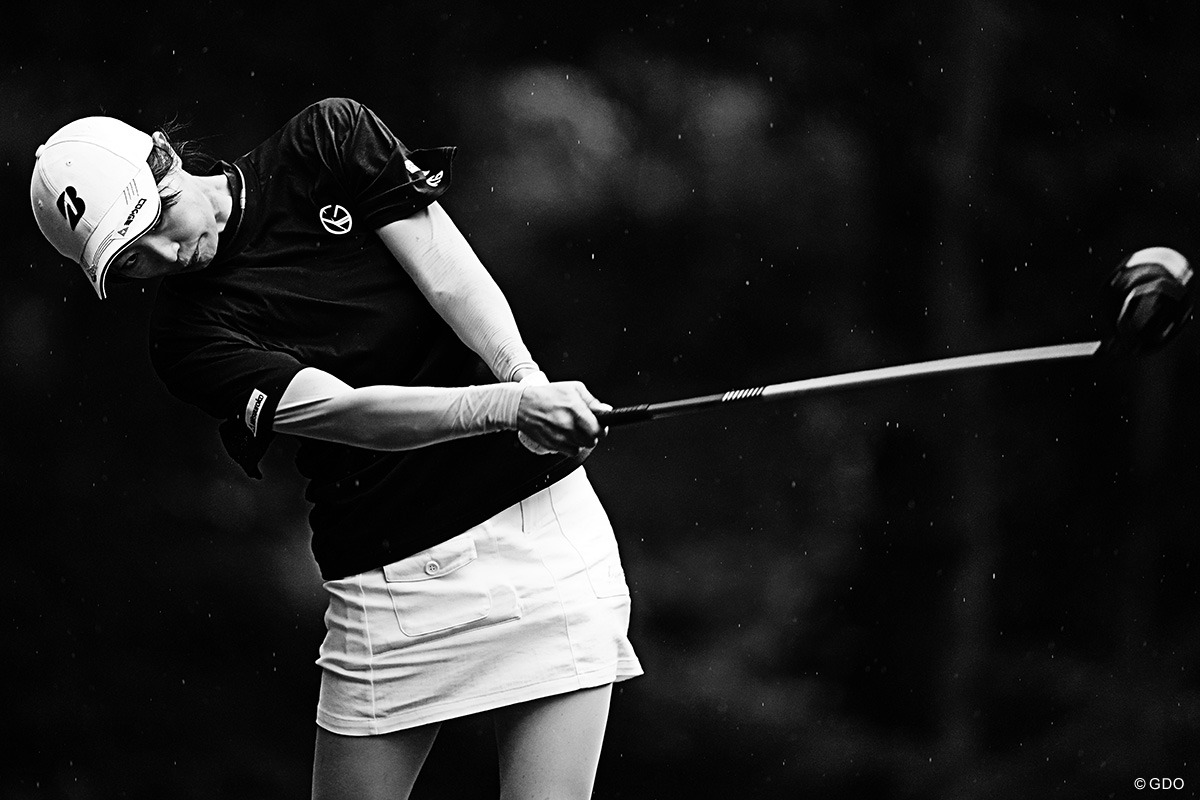 蝶のように舞い 2025年 ロピア フジサンケイクラシック 初日 川崎志穂