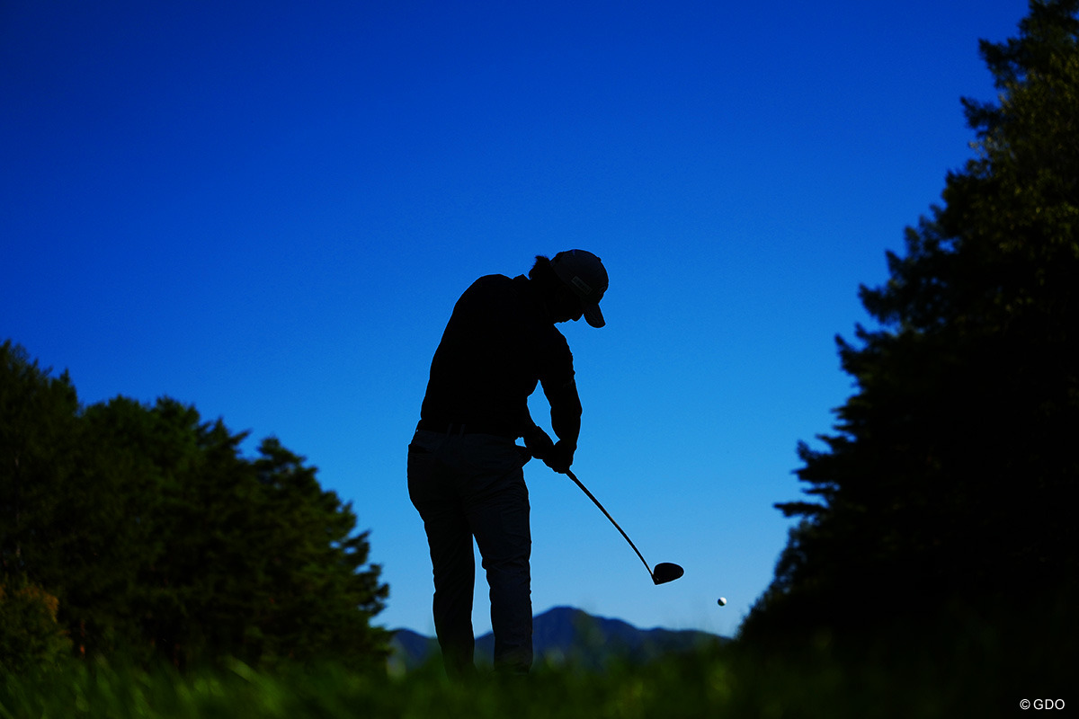 ■美品■匿名配送■石川遼■上田桃子■河本力■河本結■GOLF 石川遼「ちょっと厳しいかな…」 中盤の3連続ボギーで後退 【国内