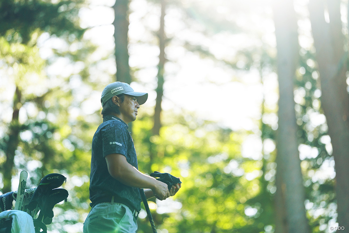 ■美品■匿名配送■石川遼■上田桃子■河本力■河本結■GOLF 写真] 河本結や尾関彩美悠ら女子プロたちは鉛でヘッドの特性を