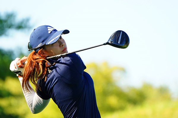 渋野日向子は日本ツアー1勝の27歳と同組に